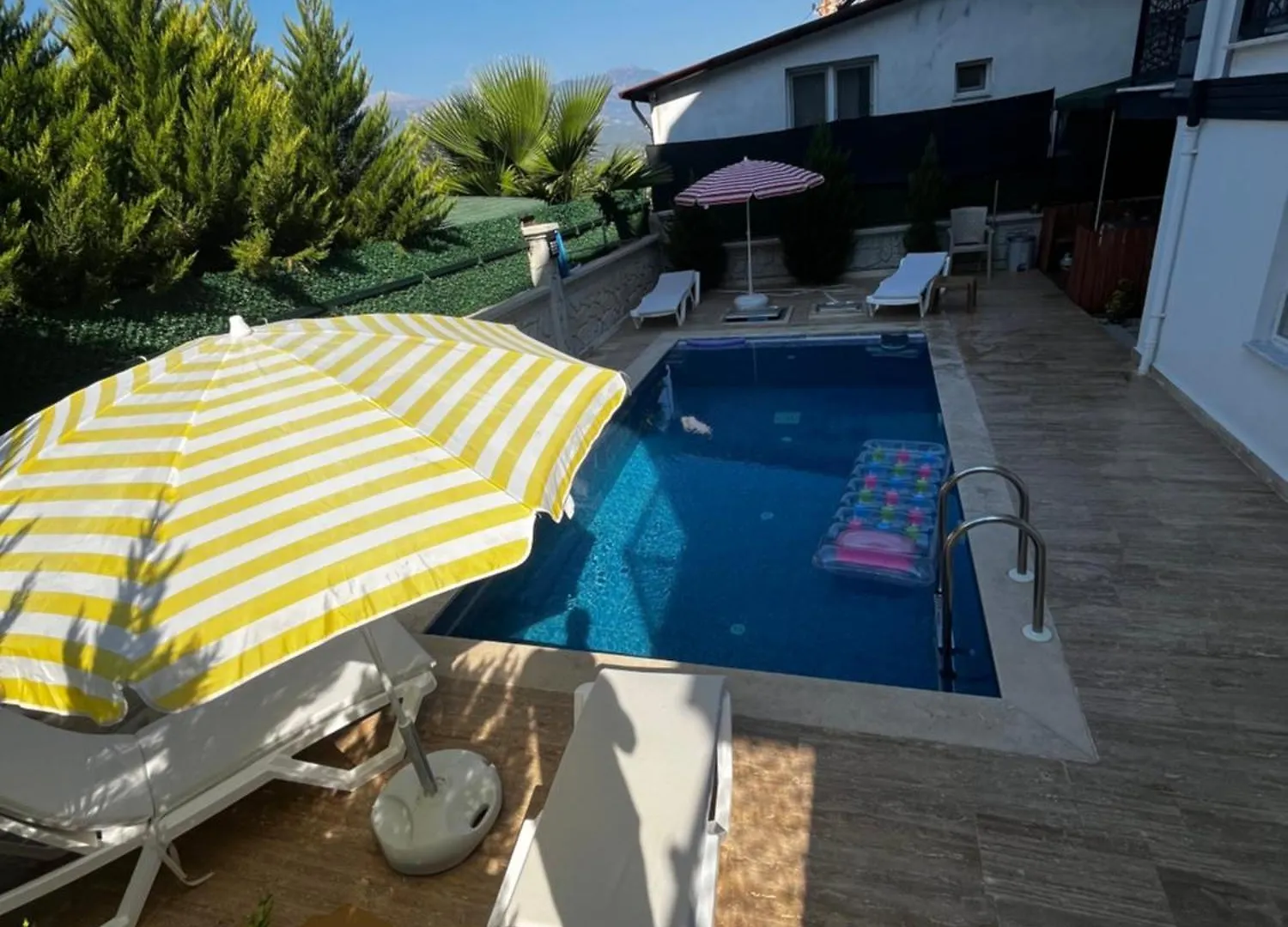 Villa Aksu , Tam Donanimli Havuzlu Tatil Evi Tesisimiz Muhafazakar Ailelere Yoenelliktir Doger Koyu
