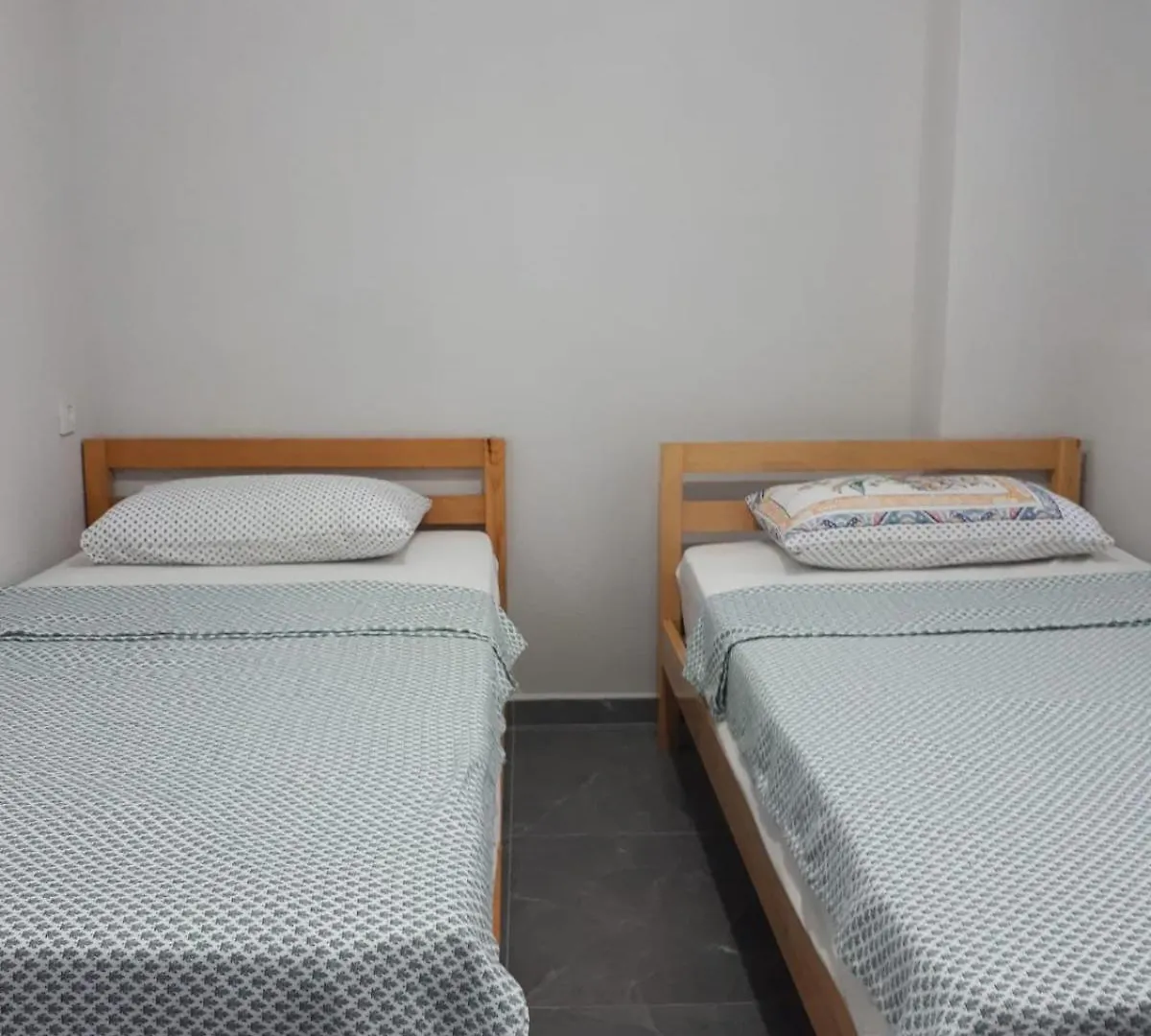 Villa Aksu , Tam Donanimli Havuzlu Tatil Evi Tesisimiz Muhafazakar Ailelere Yoenelliktir Doger Koyu 0*,