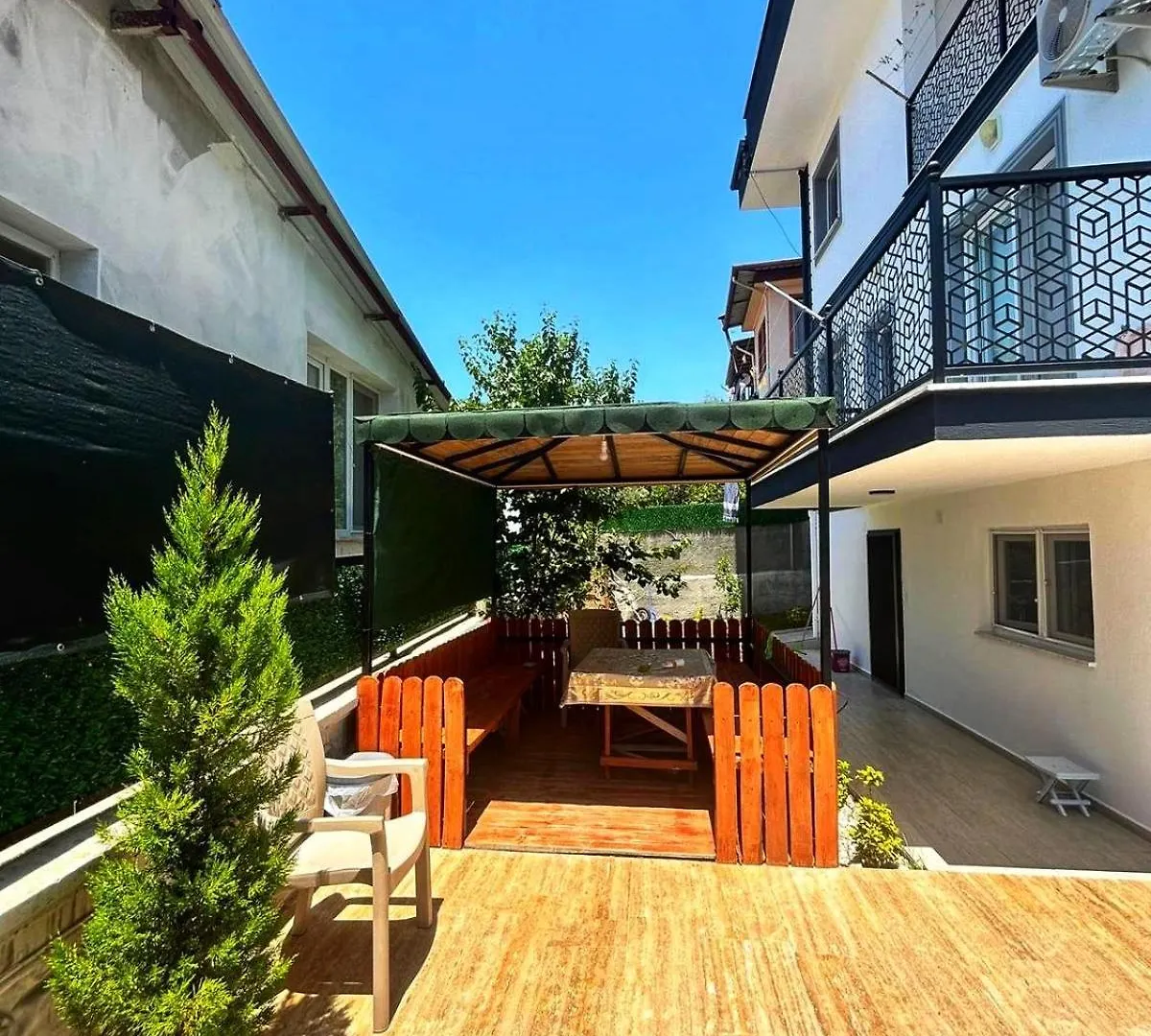 アパート Villa Aksu , Tam Donanimli Havuzlu Tatil Evi Tesisimiz Muhafazakar Ailelere Yoenelliktir Doger Koyu